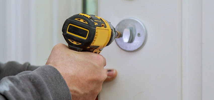 Street Locksmith For Smart Lock Repair in Kentfield, CA