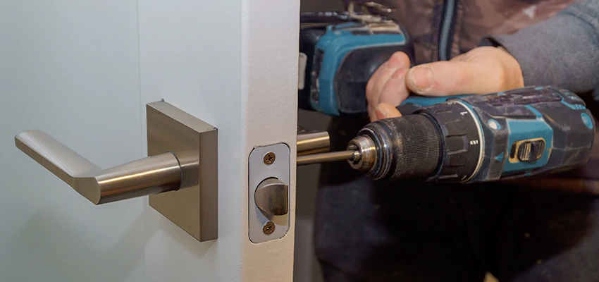 Broken Door Handle Lock Repair in Kentfield, California