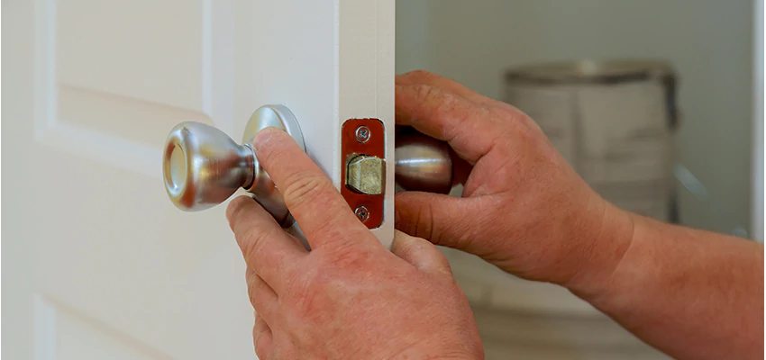 AAA Locksmiths For lock Replacement in Kentfield, California